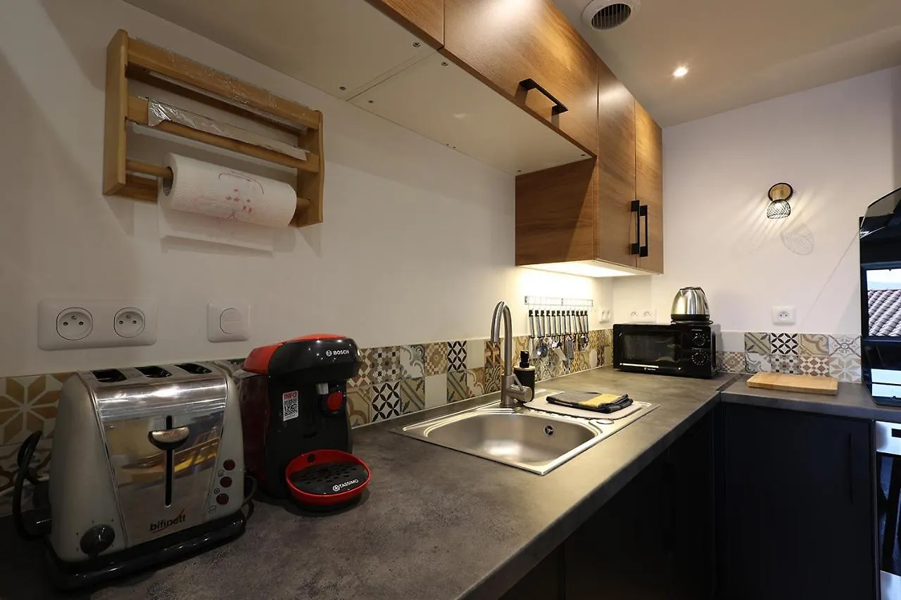 Appartement L'Ambre - 1 A 4P - Wifi Fibre - Parking Gratuit à Pont-dʼAin